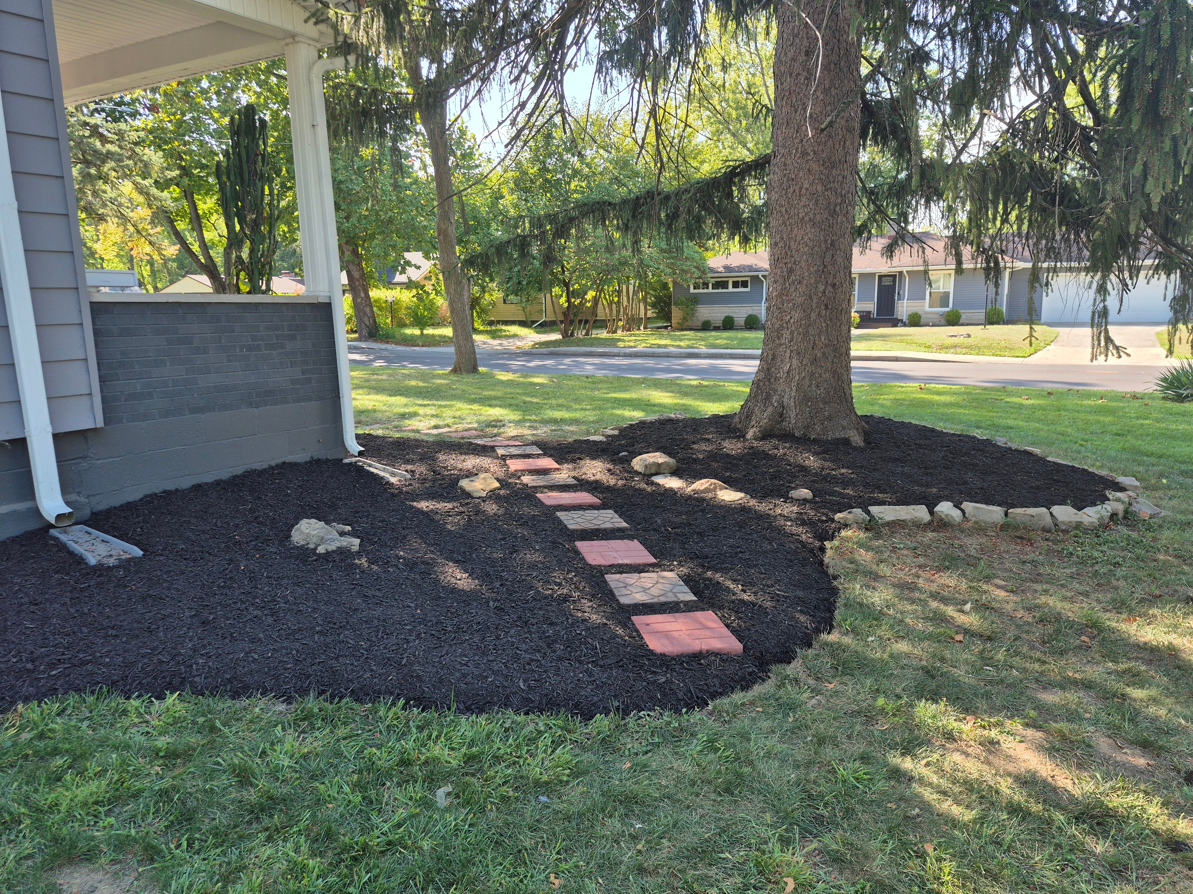Sandra Rheim Landscaping - Fort Wayne landscaping project by Minnick Lawn and Landscaping